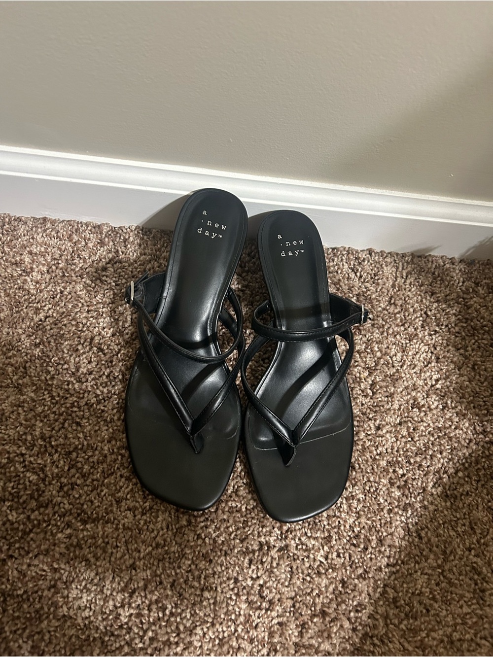 A New Day black kitten heels - Picture 2 of 3